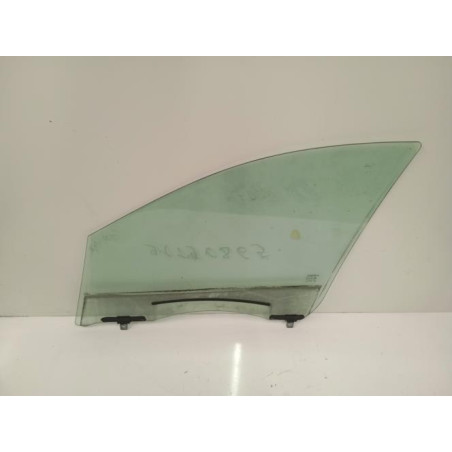 Vitre avant droit RENAULT SCENIC 3