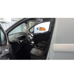 Attache ceinture avant gauche FORD TRANSIT COURIER 1 Photo n°6