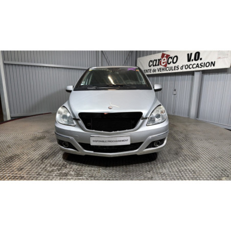 Porte avant gauche MERCEDES CLASSE B 245 Photo n°1