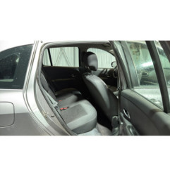 Malle/Hayon arriere RENAULT CLIO 3 Photo n°10