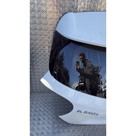 Malle/Hayon arriere MERCEDES CLASSE A 176