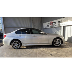 Cache moteur  BMW SERIE 3 F30 Photo n°19