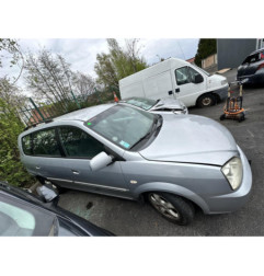 Bouton de warning KIA CARENS 2 Photo n°15