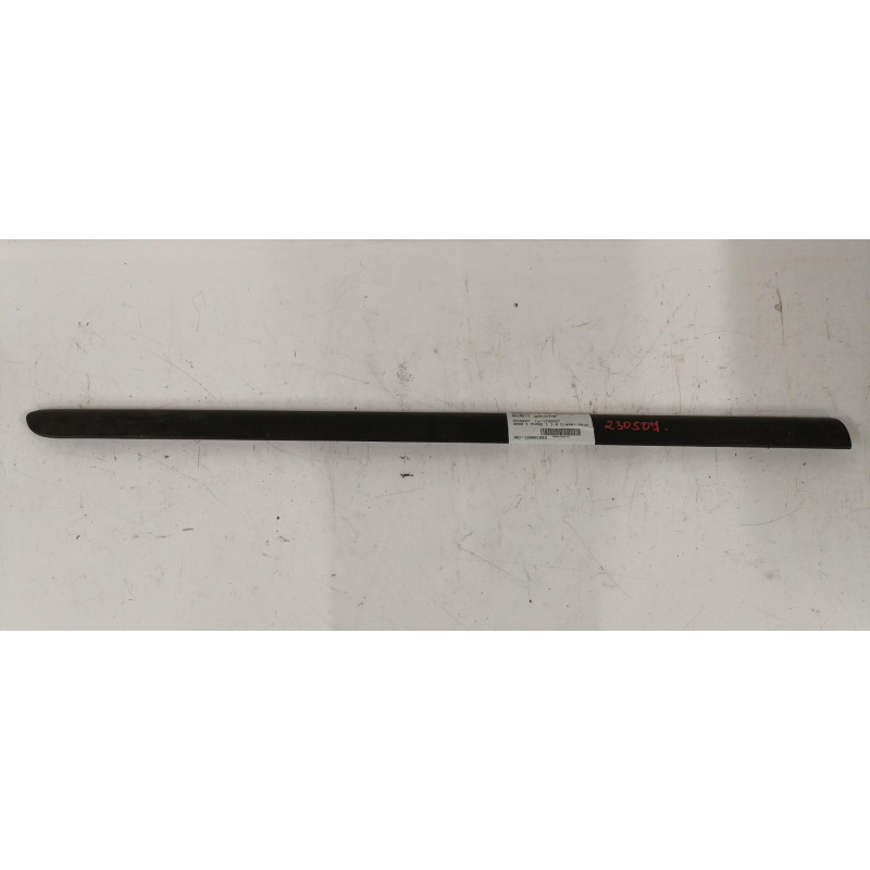 Baguette de porte avant gauche PEUGEOT 3008 1