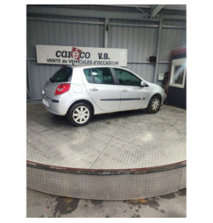 Attache ceinture arriere centrale RENAULT CLIO 3 Photo n°10