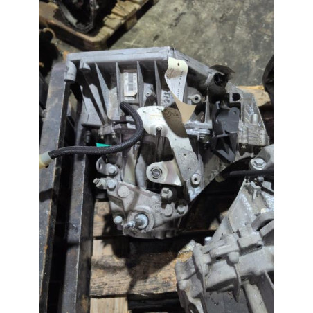 Boite de vitesses DACIA DUSTER 1