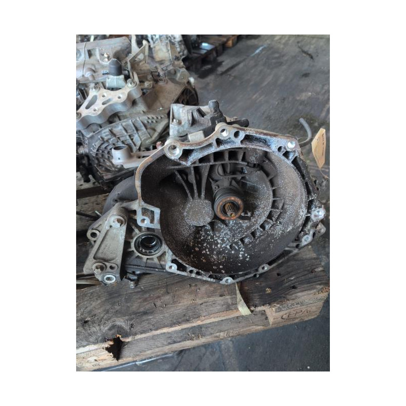 Boite de vitesses OPEL CORSA D