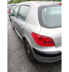 Compresseur clim PEUGEOT 307 Photo n°9