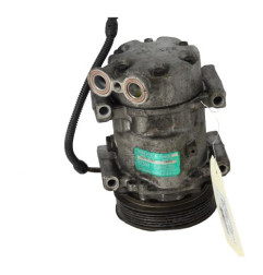 Compresseur clim PEUGEOT 206 Photo n°1