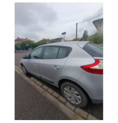 Aile avant gauche RENAULT MEGANE 3 Photo n°9