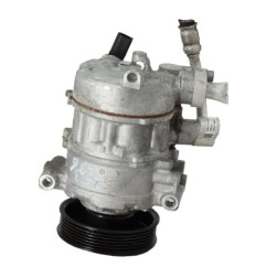 Compresseur clim VOLKSWAGEN POLO 6 Photo n°4