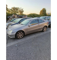 Pare choc arriere MERCEDES CLASSE C 203 COUPE SPORT Photo n°10