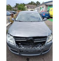 Anti brouillard droit (feux) VOLKSWAGEN PASSAT 5 Photo n°4