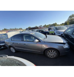 Feu arriere principal gauche (feux) VOLKSWAGEN PASSAT 5 Photo n°16