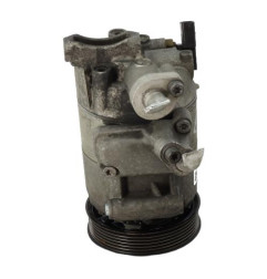 Compresseur clim VOLKSWAGEN GOLF 6 Photo n°4