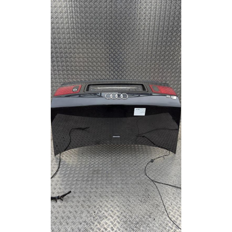 Malle/Hayon arriere AUDI A8 1