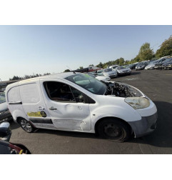 Vitre avant gauche PEUGEOT PARTNER 2 Photo n°14