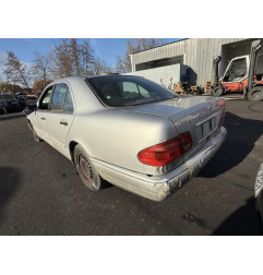 Feu arriere secondaire droit (feux) MERCEDES CLASSE E 210 Photo n°18