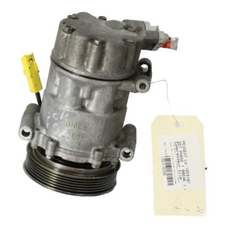 Compresseur clim PEUGEOT 207 Photo n°1