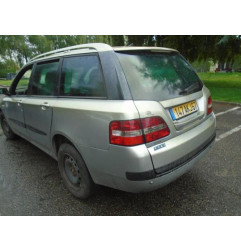 Feu arriere secondaire droit (feux) FIAT STILO Photo n°9