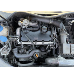 Feu arriere secondaire droit (feux) VOLKSWAGEN GOLF 5 Photo n°8