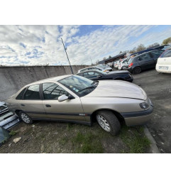 Feu arriere secondaire droit (feux) RENAULT SAFRANE Photo n°13