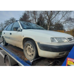 Feu arriere secondaire gauche (feux) CITROEN XANTIA Photo n°8