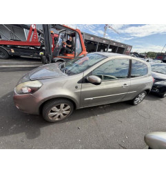 Ecran GPS RENAULT CLIO 3 Photo n°16