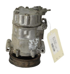 Compresseur clim AUDI 80 3 Photo n°1