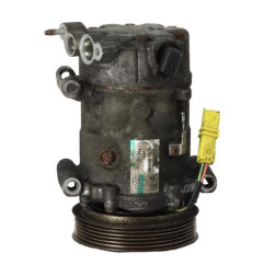 Compresseur clim PEUGEOT 207 Photo n°1