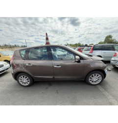 Malle/Hayon arriere RENAULT SCENIC 3 Photo n°13