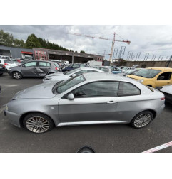 Malle/Hayon arriere ALFA ROMEO GT Photo n°9