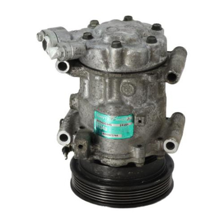 Compresseur clim RENAULT CLIO 2 Photo n°1