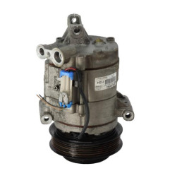 Compresseur clim CHEVROLET ORLANDO Photo n°1