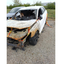 Malle/Hayon arriere AUDI Q2 Photo n°9