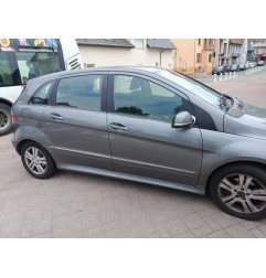 Feu arriere principal droit (feux) MERCEDES CLASSE B 245 Photo n°8