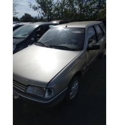 Feu arriere secondaire droit (feux) PEUGEOT 405 Photo n°11