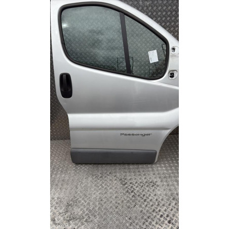Porte avant droit RENAULT TRAFIC 2 Photo n°1