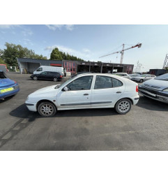 Feu arriere principal gauche (feux) RENAULT MEGANE 1 Photo n°15