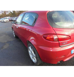 Feu arriere secondaire gauche (feux) ALFA ROMEO 147 Photo n°10