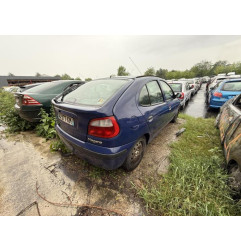 Feu arriere principal droit (feux) RENAULT MEGANE 1 Photo n°14