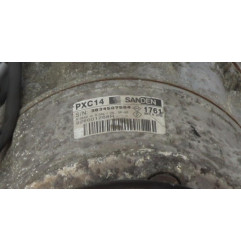 Compresseur clim RENAULT MEGANE 4 Photo n°8