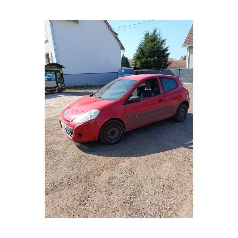 Capot RENAULT CLIO 3