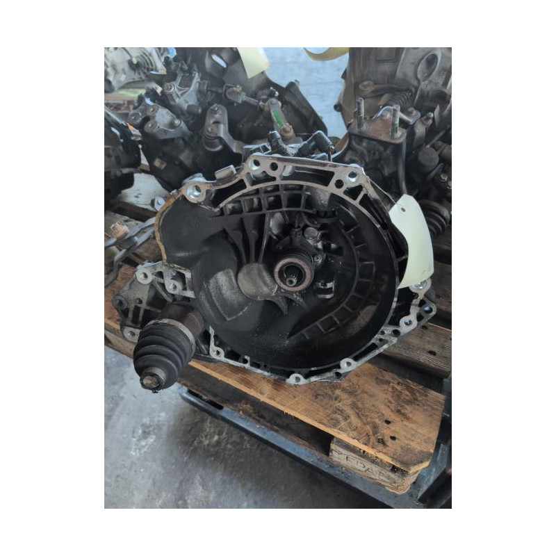 Boite de vitesses OPEL CORSA D