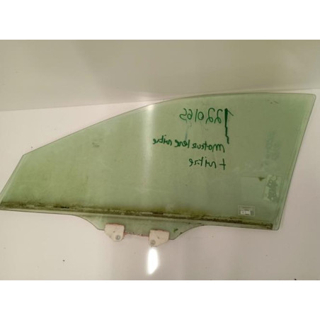 Vitre avant droit HONDA ACCORD 7