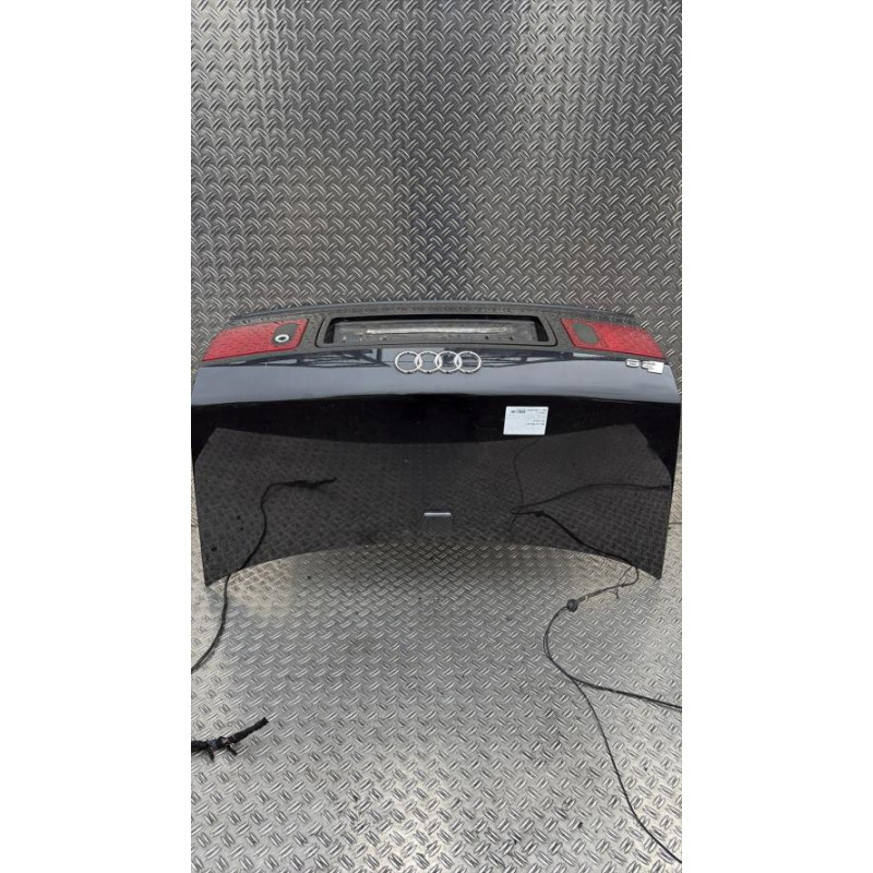 Malle/Hayon arriere AUDI A8 1