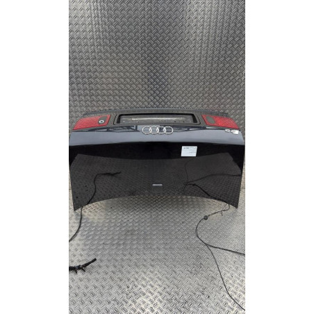 Malle/Hayon arriere AUDI A8 1 Photo n°1