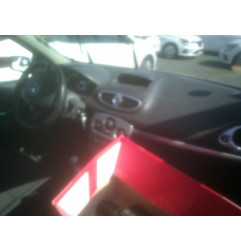 Aile avant gauche RENAULT CLIO 3 Photo n°8