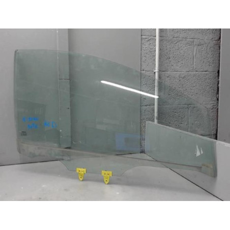 Vitre avant droit NISSAN NOTE 1 Photo n°1