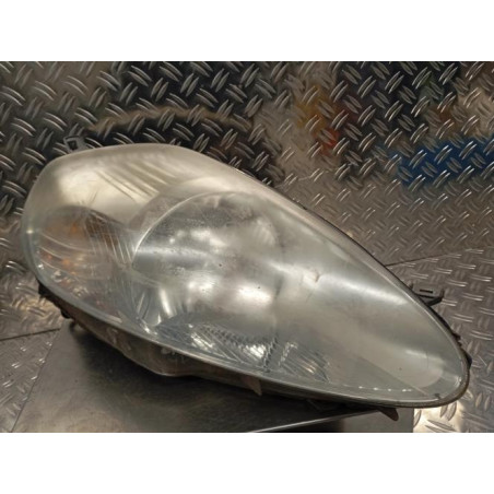 Optique avant principal droit (feux)(phare) FIAT GRANDE PUNTO